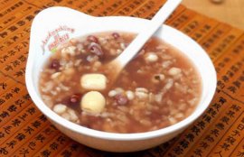 赤小豆薏米粥的功效及做法(赤小豆薏米芡实茶的禁忌)