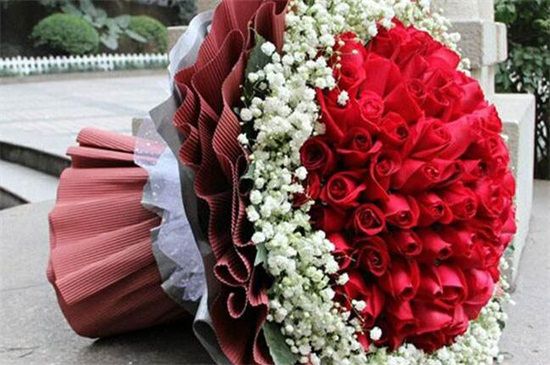21朵红玫瑰花语，真诚的爱与你是我爱的唯一